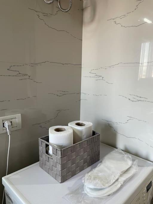 Oslo Rruga Bardhyl Apartament Tirana